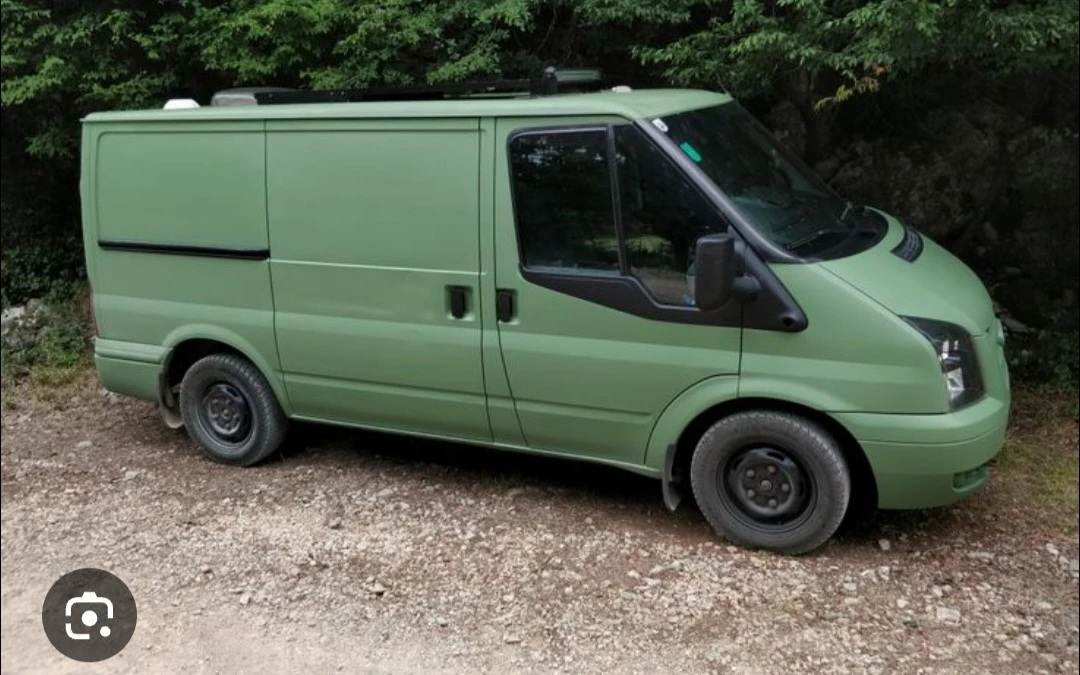 Ford Transit z galerii warsztatu Pancerz Garage